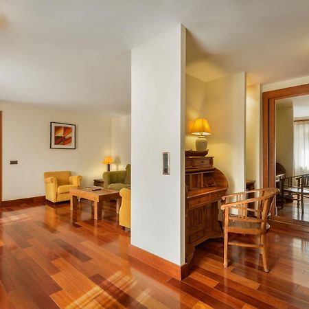 Hotel & Spa Monasterio De 볼타나 외부 사진 Interior of a suite