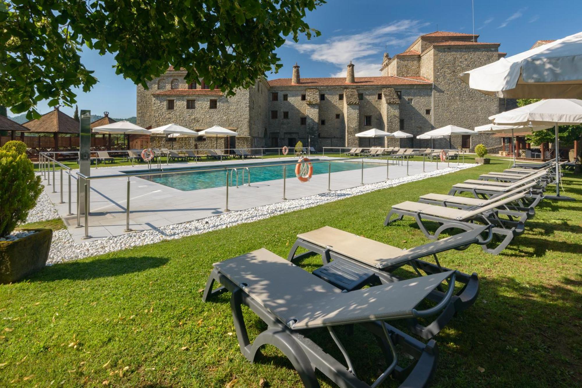 Hotel & Spa Monasterio De 볼타나 외부 사진 The swimming pool at the hotel